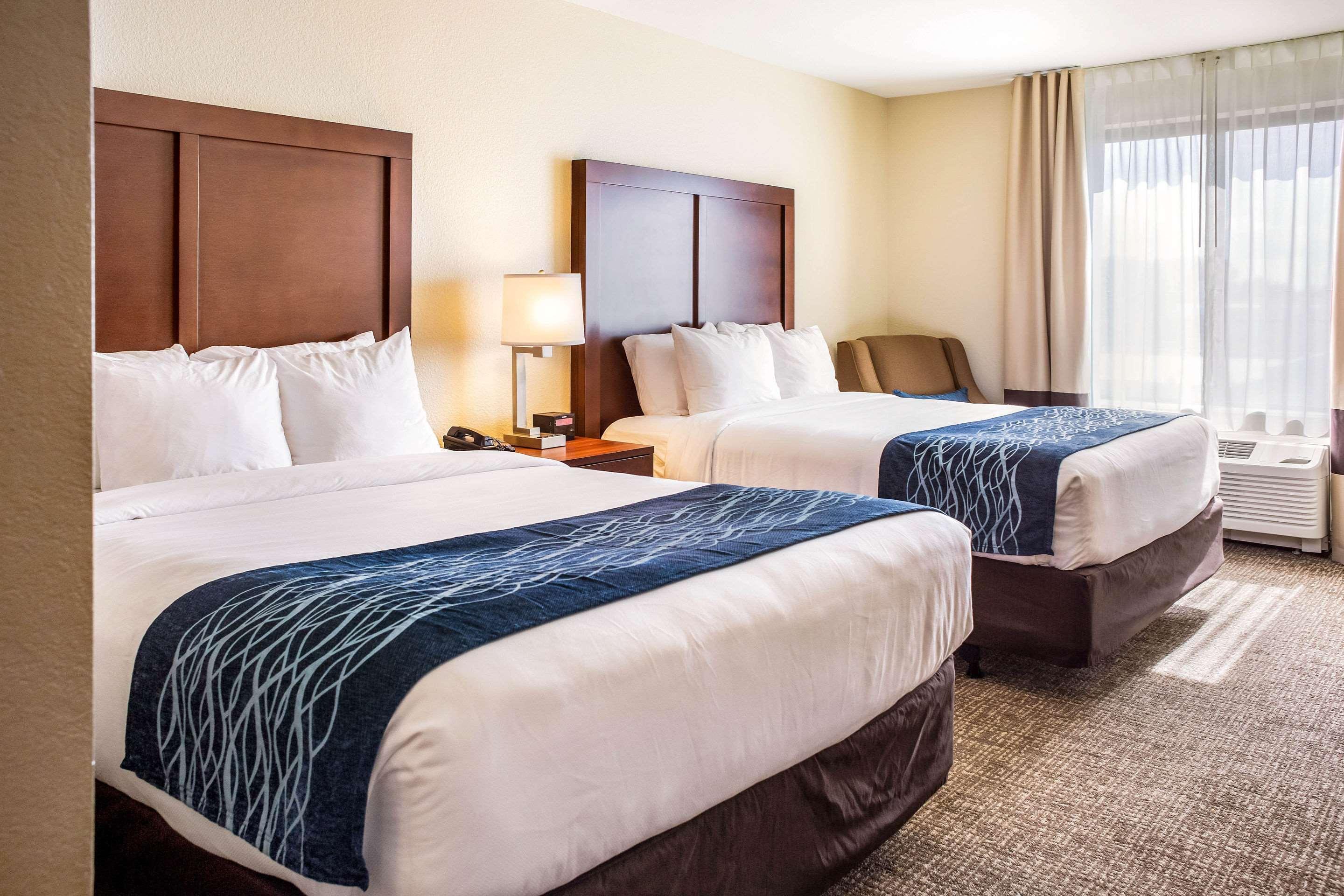 Comfort Inn & Suites Niagara Falls Blvd Usa Exterior photo
